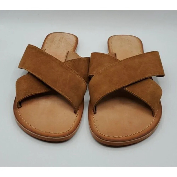 Ariat Women's Unbridled Ava Flat Sandal, Soft Cognac Suede Leather, Size 9 US - Picture 2 of 13